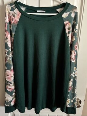 Chic Soul Forest Green Scoop Neck Sweater with Floral Sleeves